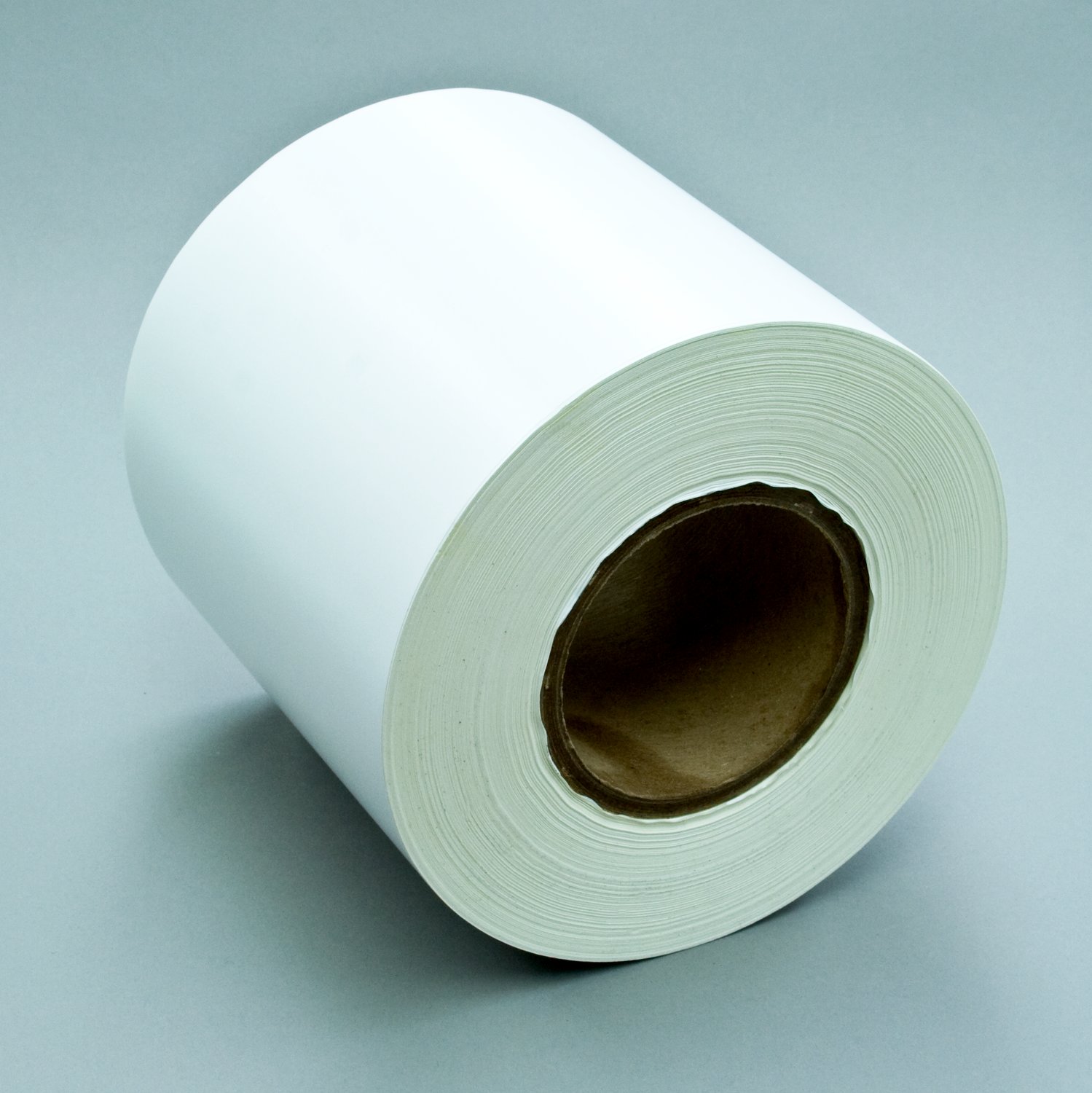 7000047376 - 3M Sheet and Screen Label Material 7051SA, Soft White EL Vinyl, 54 in x
750 ft, 1 Roll/Case