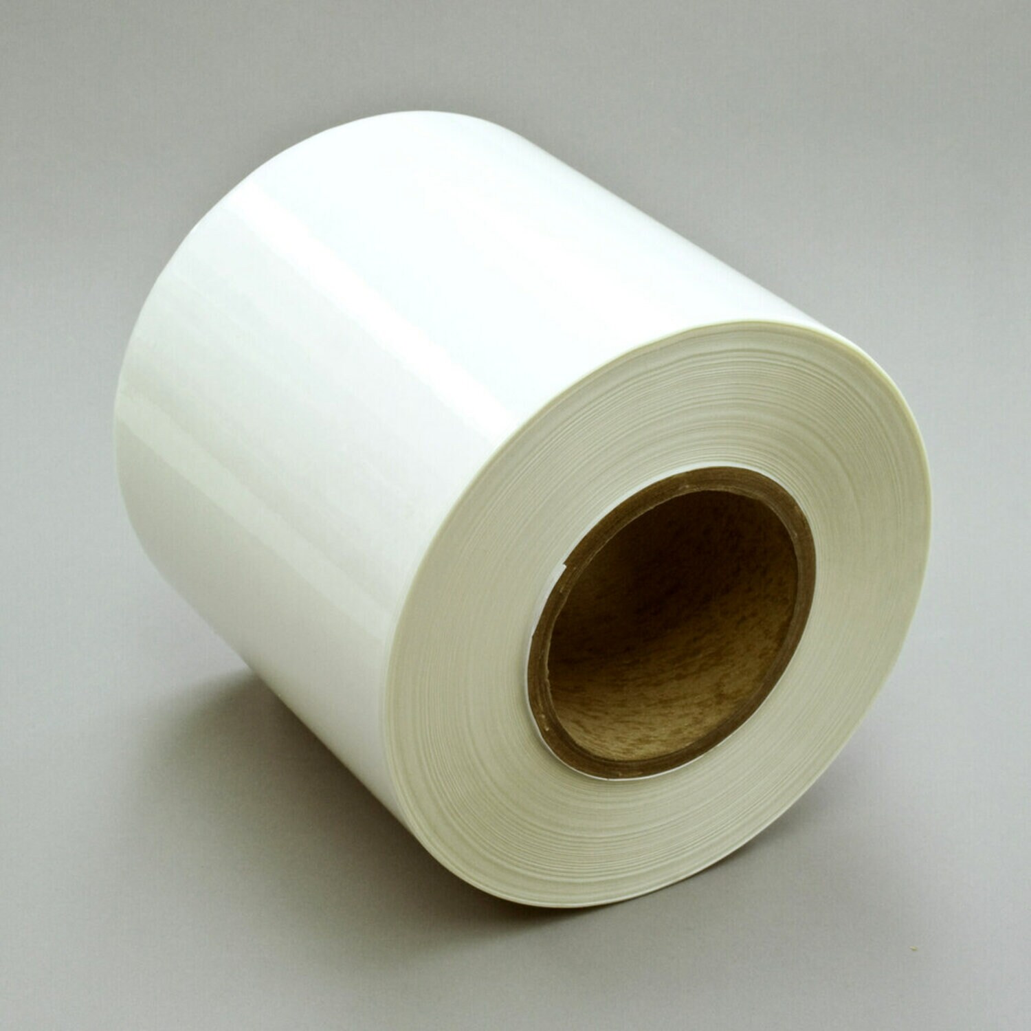 7000122364 - 3M Thermal Transfer Label Material 7876, Clear Polyester Gloss, 6 in x
1668 ft, 1 Roll/Case